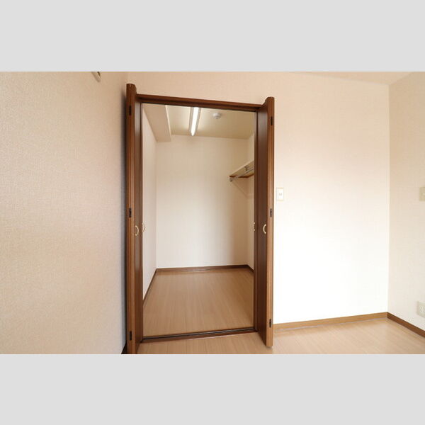 オークス皇山道305号室 ★ウォークインクローゼット★