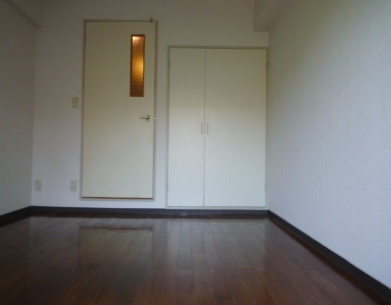 インペリアル 内観