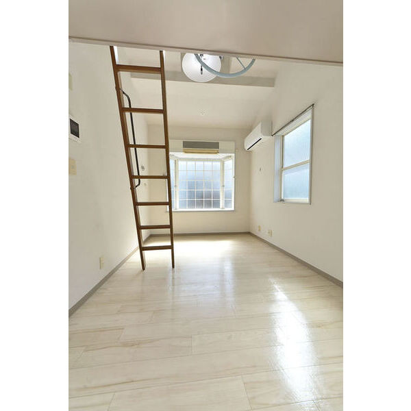 パンシオン善行No.2 リビング