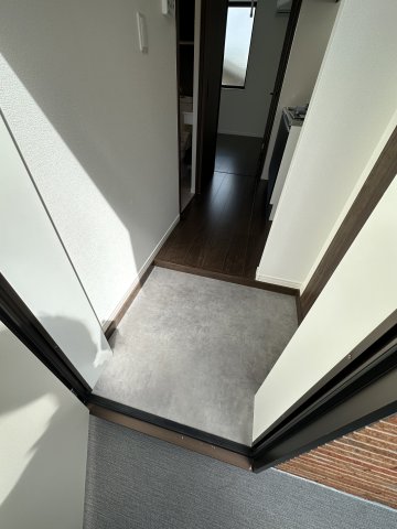 ベル エスペース シューズボックスは高さ可動式の大容量サイズとなっており女性にもおススメです♪