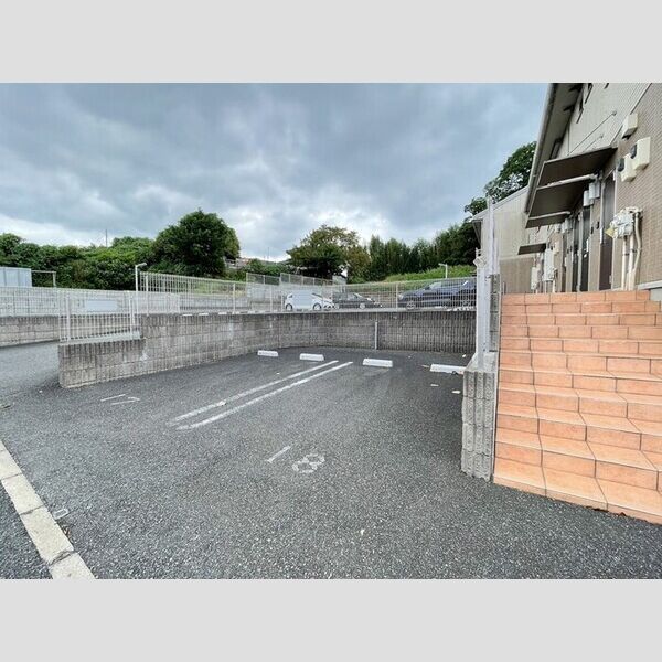 Peti nature(プチネーチャー)203号室 駐車場