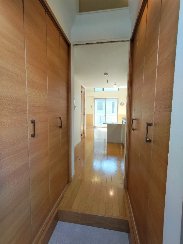 ブラウンヒルＡ 玄関