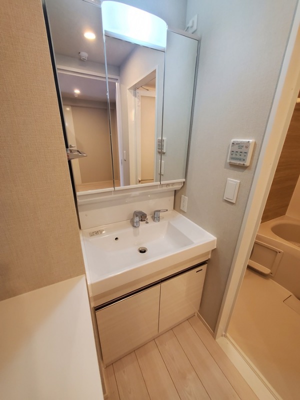 maison chrolo4階 洗面