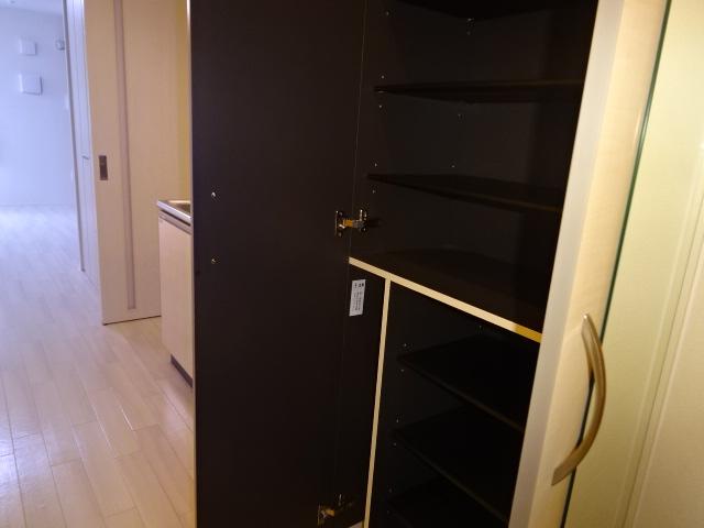 セレッソ鶴巻 下駄箱