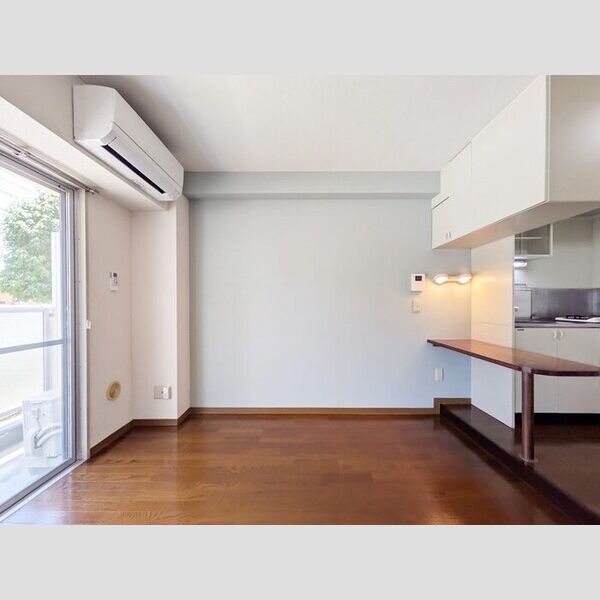 ハイムカメリア102号室 洋室