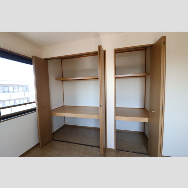 ロイヤルハウス　A 物入