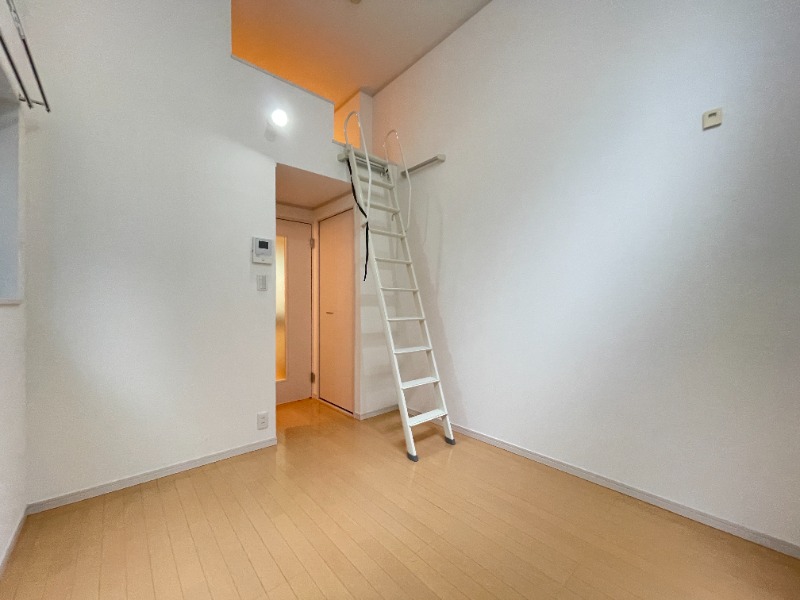 シャイニーソフト新宿御苑1階 部屋その他