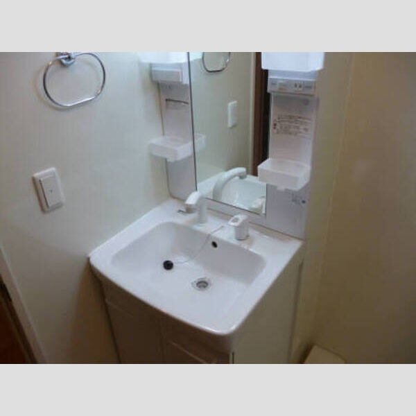 ルミエール鎌倉 洗髪洗面化粧台