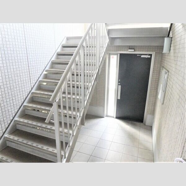 ガーデンヒルズ ロビー