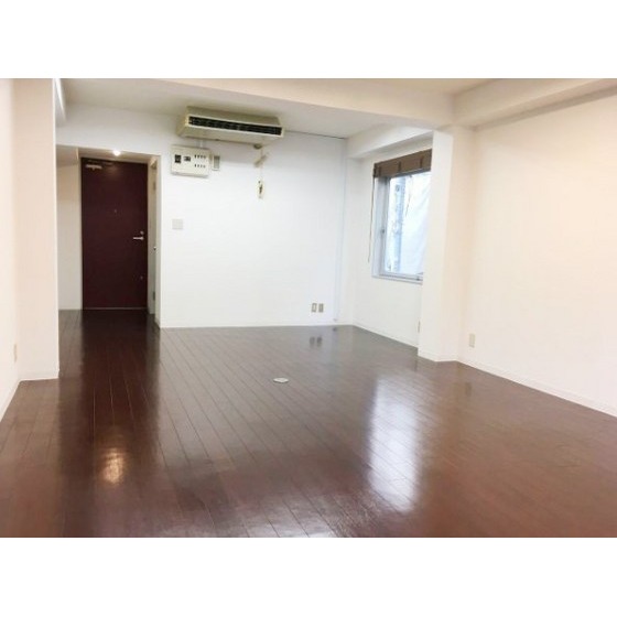 ラムテックビル リビング