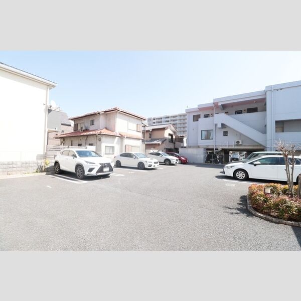 コアロード　D 駐車場