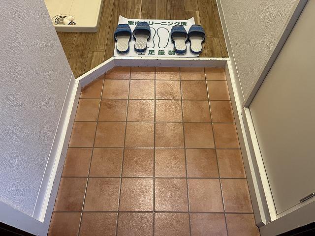 ベアハイツ2階 玄関