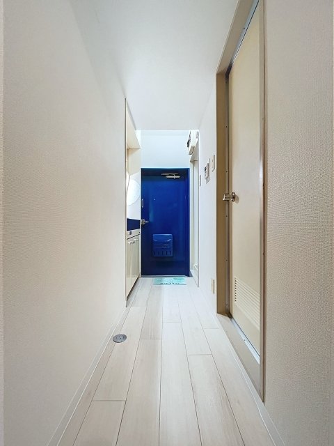 トップ本郷1階 玄関