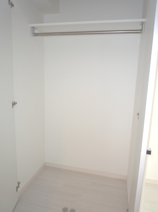 ブランノワール早稲田401号室 収納