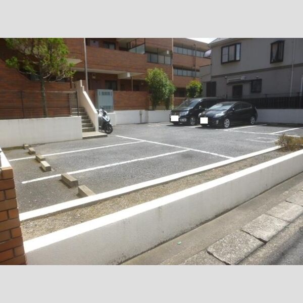 エムズ・アーク　C棟114号室 駐車場(要空き確認)