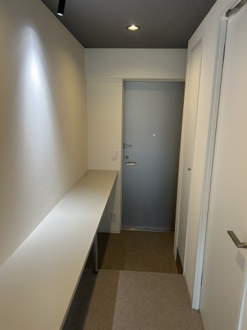 Ｓｏｕｔｈｅｒｎ　Ｖｉｌｌａｇｅ湘南0902号室 玄関