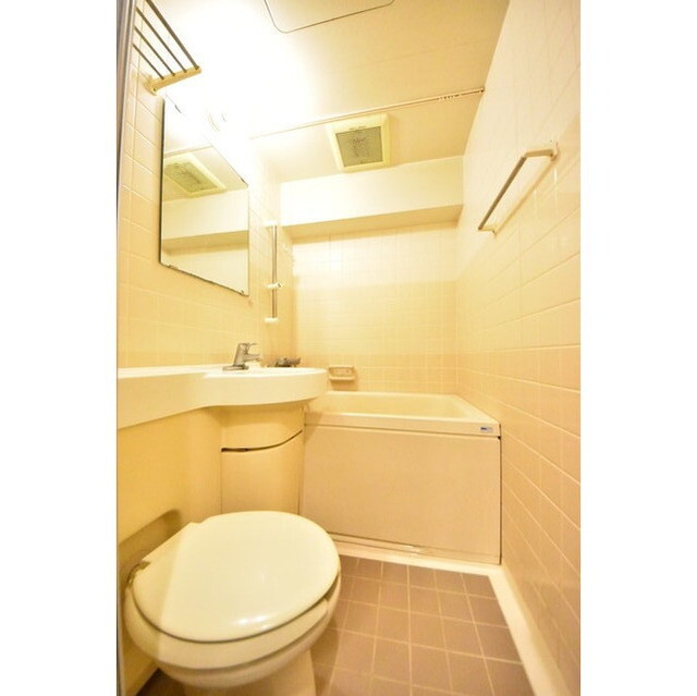 カスタリア新宿七丁目 内観