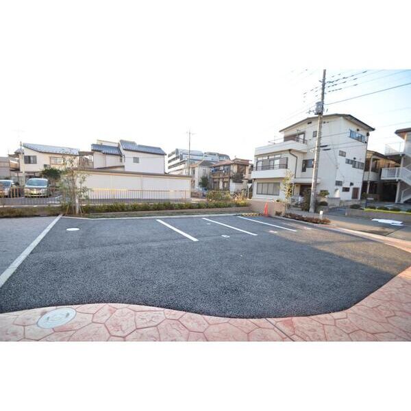 エスポワール 駐車場