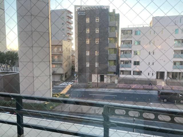 ジェイパーク東中野301号室 眺望バッチリ、カーテン開けて生活できます