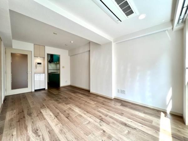 ウヴラージュ広尾 リビング