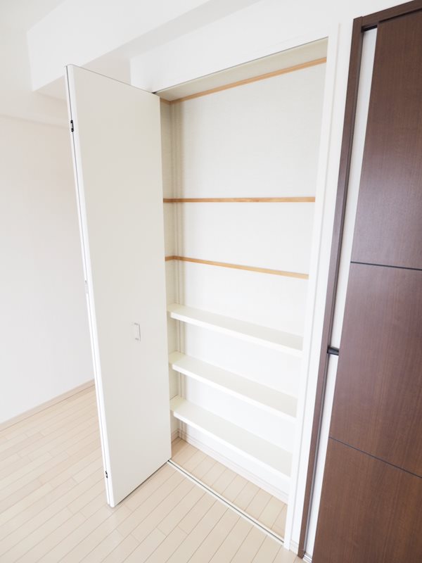 レジディア中延2階 収納