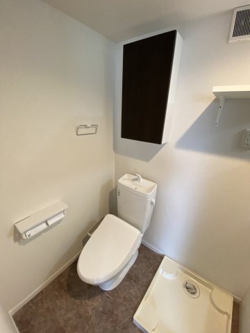 ベイルーム本厚木201号室 トイレ
