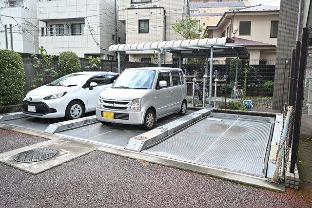 菱和パレス田園調布東 駐車場