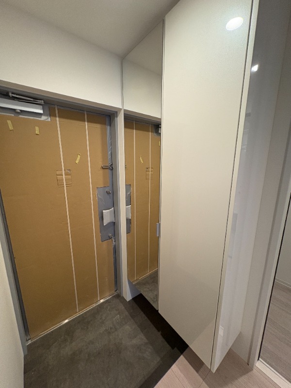 Daiwaグレイスメゾン二子玉川 玄関（全身鏡付）※写真205号室