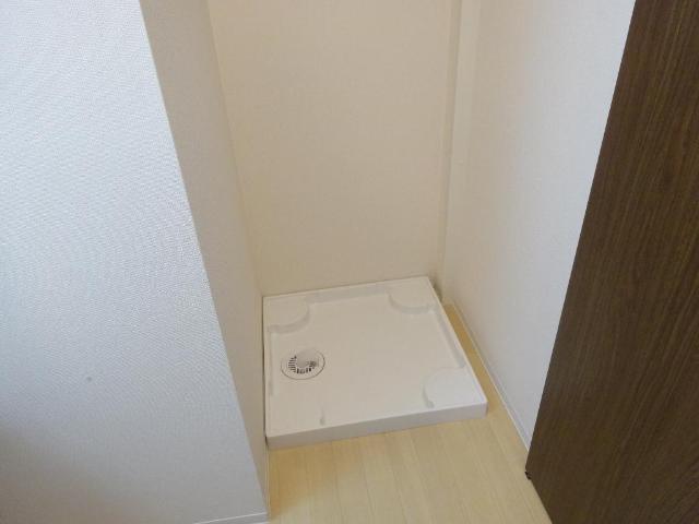 Ｅ・Ｍグローリア 室内洗濯機置場