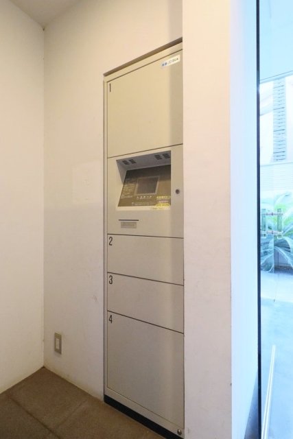 ＣＥＲＥＳ4階 宅配BOX