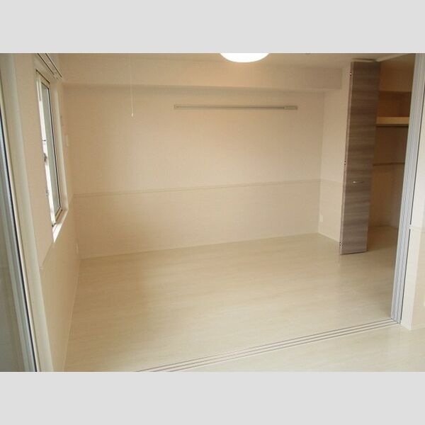 レーヴ101号室 洋室