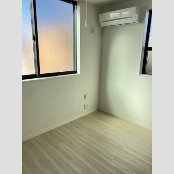 アクシスコート小岩301号室 洋室