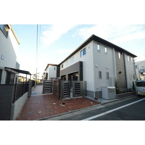 Forest　Maison　LILA東棟203号室 外観