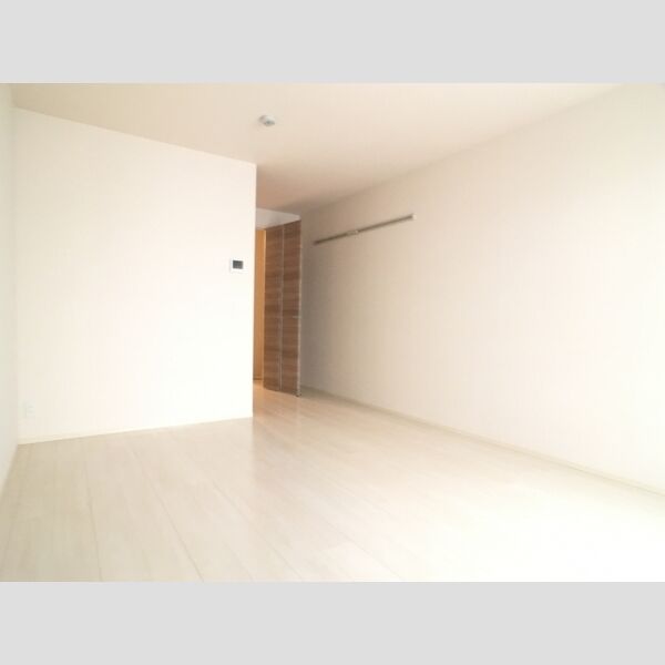 ソフィアウエスト206号室 洋室(お部屋側への眺め)