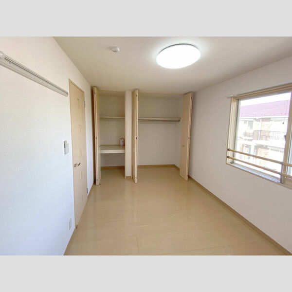 ロイヤルパレス　C・DC101号室 洋室