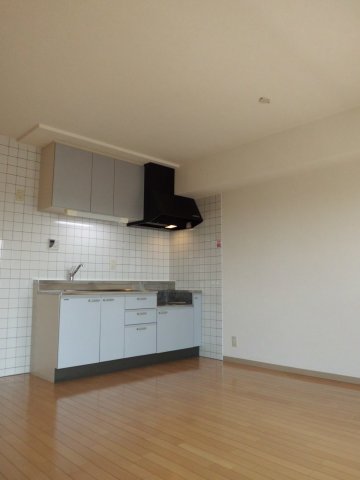 メゾン北寺尾 リビング