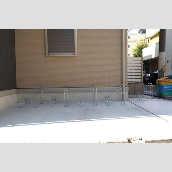 クレセント琴平 駐輪場