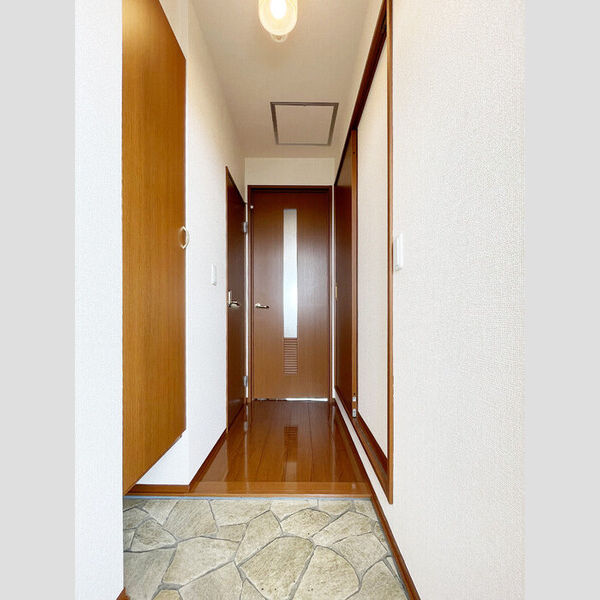 リヴィエール 玄関