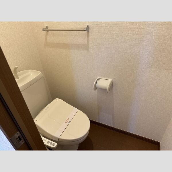 サキクサノ郷101号室 温水洗浄暖房便座