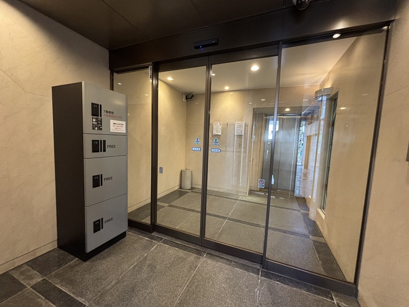 ヒルサイドレジデンス3階 エントランス