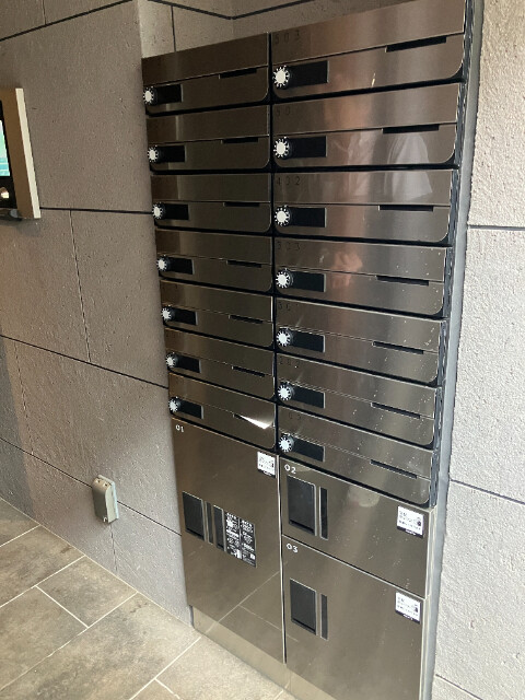 CREAL東十条1階 宅配ボックス