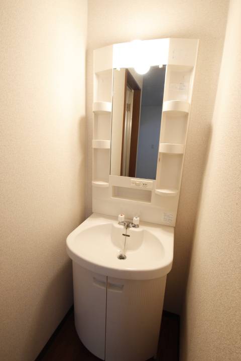 ファミーユスワ2階 部屋その他