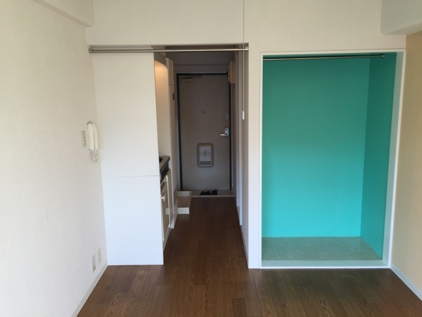 エスケイケイビル2階 収納