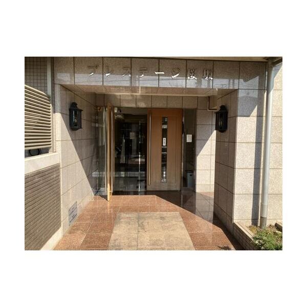 プレステージ桜坂402号室 エントランス