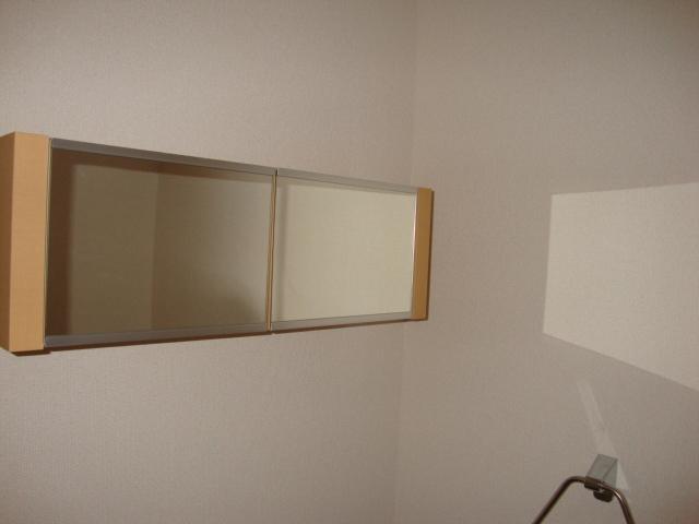 シィーエム・クイーン トイレ収納