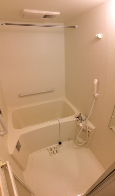 レオネクストレリーフ103号室 お風呂