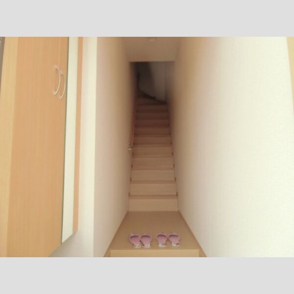 テラス丘の上　B201号室 B201　玄関