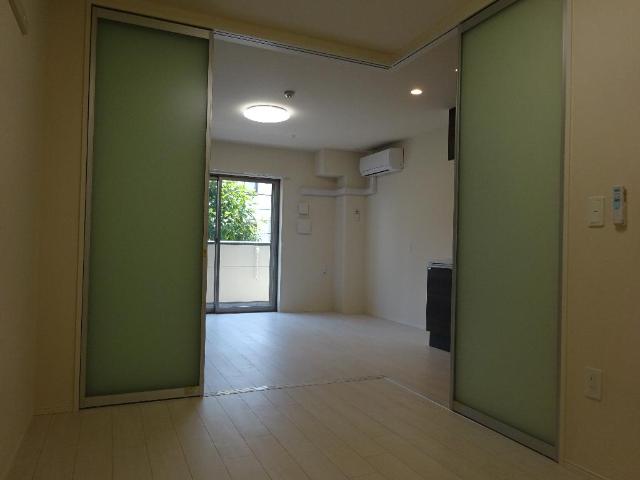 プレシャス202号室 室内