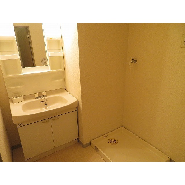 ソレイユ駒沢0601号室 独立洗面台