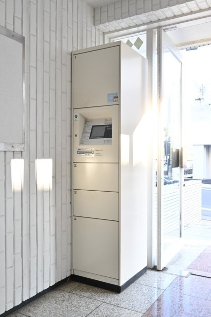 リシェル氷川台4階 宅配BOX